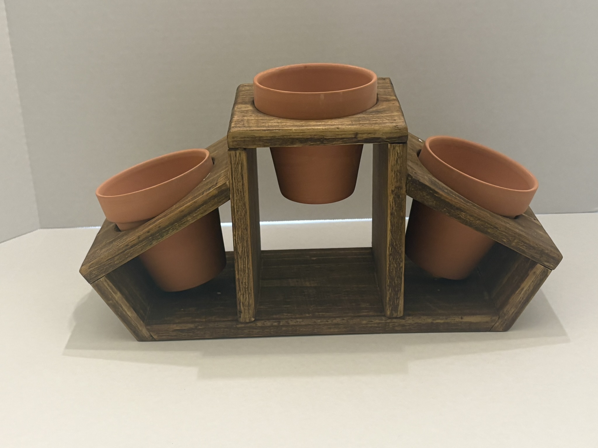 Handmade tabletop planters by Wheelie-Slow-Customs